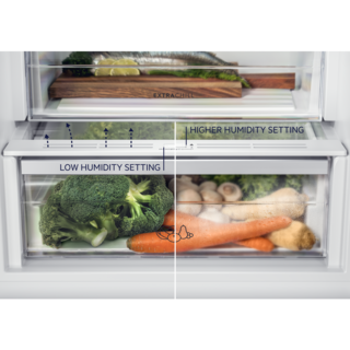 Electrolux - Szabadonálló kombinált hűtő-fagyasztó - LNT5MF32W0