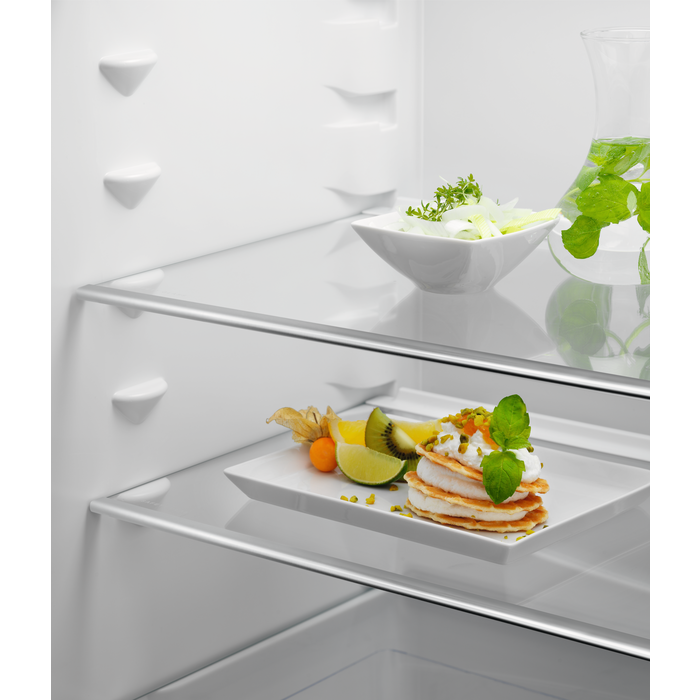Electrolux - Beépíthető hűtőszekrény - LRB3AF12S