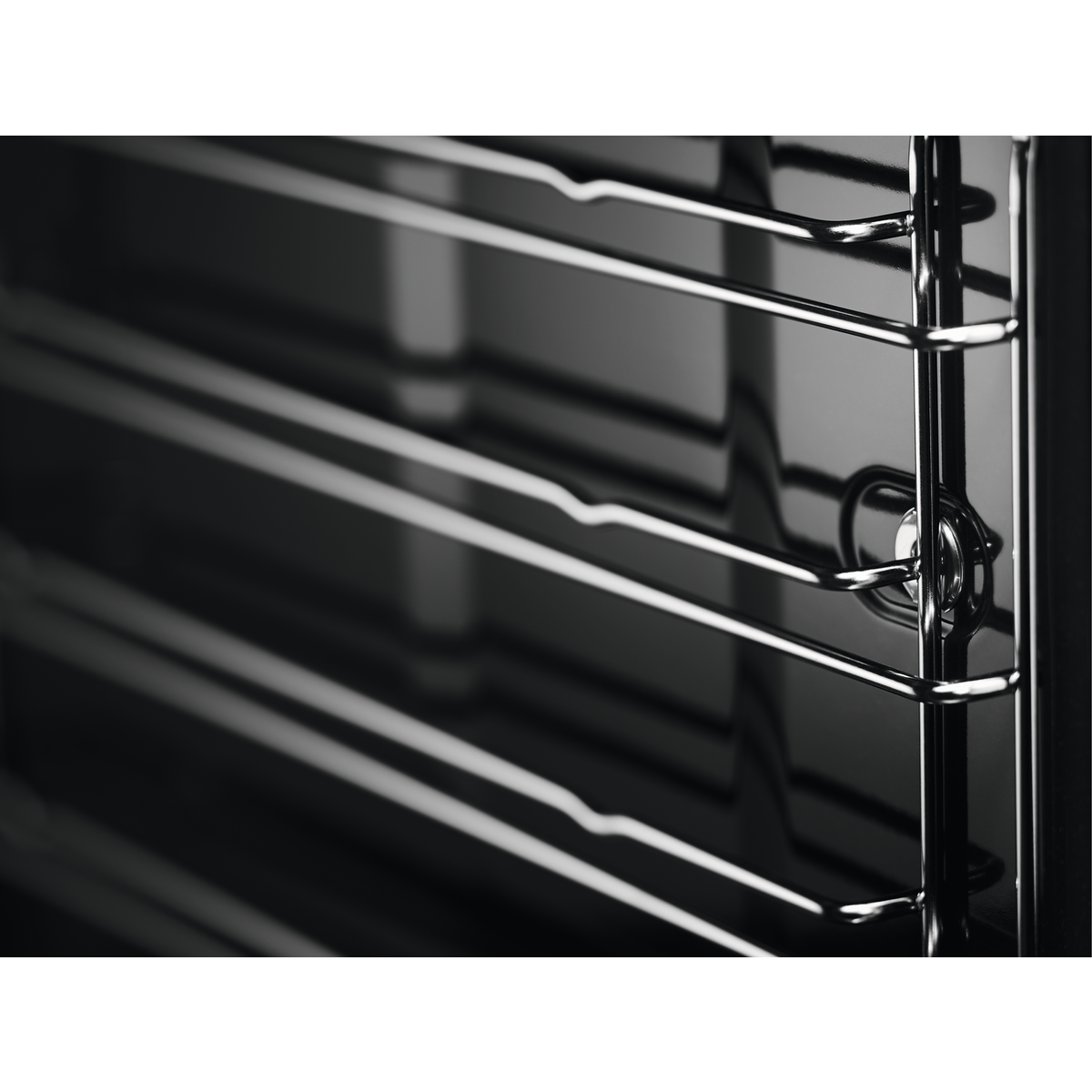 Electrolux - Hagyományos és gőzsütők - LOE8H31Z