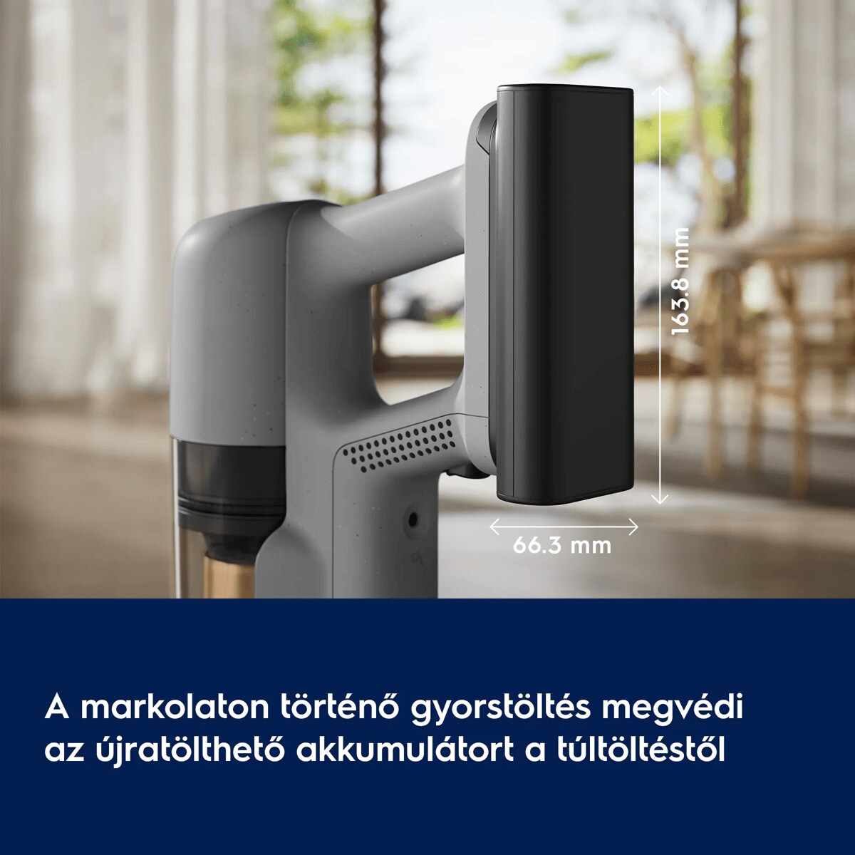 A markolaton történő gyorstöltés megvédi az újratölthető akkumulátort a túltöltéstől.