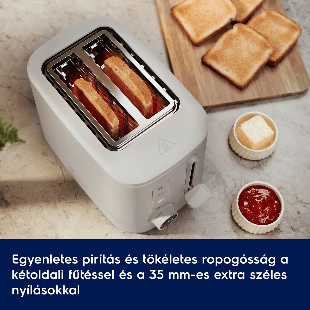 Egyenletes pirítás és tökéletes ropogósság a kétoldali fűtéssel és a 35 mm-es extra széles nyílásokkal