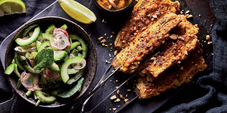 Satay sertés zöldsalátával