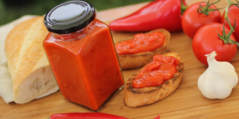 Paprikalekvár csípős chilivel és fokhagymával