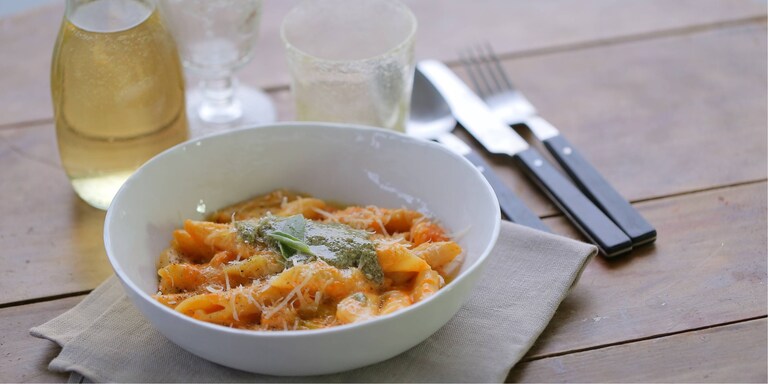 Egylábasos penne sütőtökkel