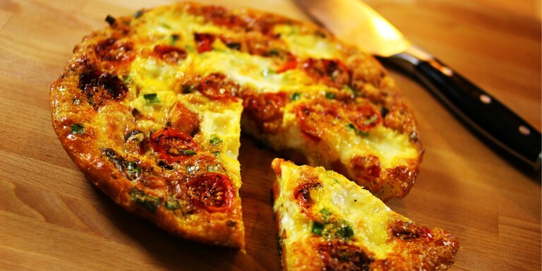 Frittata édesburgonyával és mozzarellával
